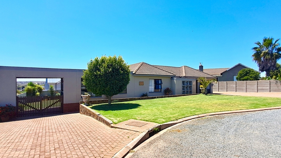 3 Bedroom Property for Sale in Vredenburg Western Cape